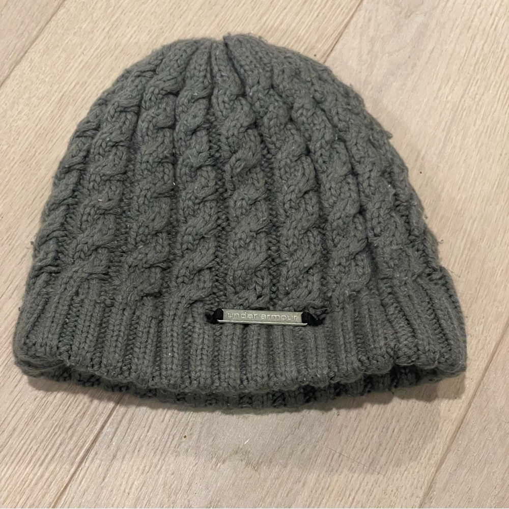 Grey under armour beanie